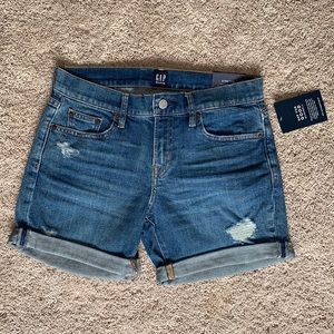 Gap Mid Rise Stretch Shorts